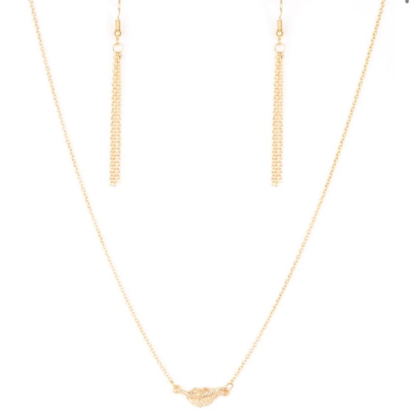 Paparazzi Feather Necklace - Picture 2 of 6